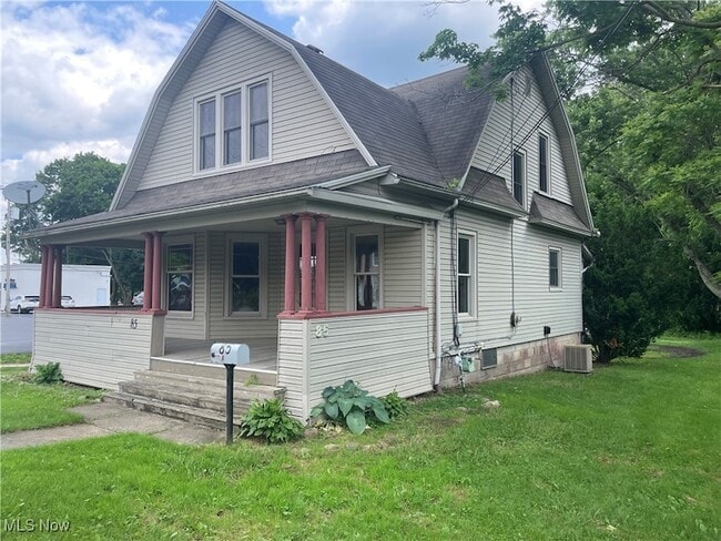 85 S Cleveland Ave in Mogadore, OH - Building Photo - Building Photo