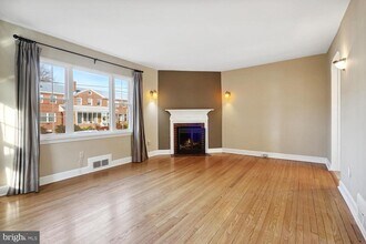 313 E Mason Ave in Alexandria, VA - Building Photo - Building Photo