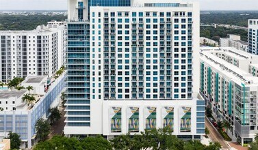 100 Lake Ave in Orlando, FL - Building Photo - Building Photo