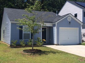 140 Keaton Brook Drive in Summerville, SC - Building Photo