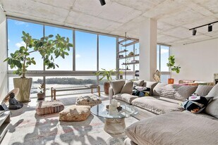 7934 West Dr, Unit 803 in Miami Beach, FL - Building Photo