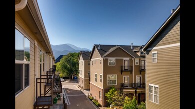 324 E Fountain Blvd in Colorado Springs, CO - Building Photo - Building Photo