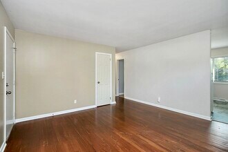 2244 English Dr in Charlotte, NC - Building Photo - Building Photo