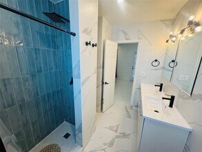 1941 Washington St in Hollywood, FL - Building Photo - Building Photo