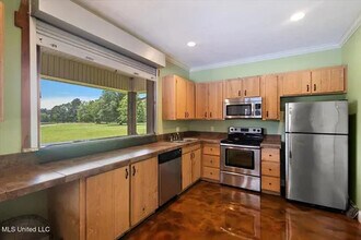 12023 Springridge Rd in Terry, MS - Building Photo - Building Photo