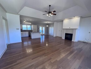 29 Oak Crest Dr in Cabot, AR - Foto de edificio - Building Photo