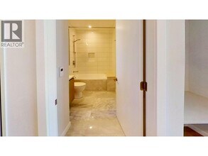 2186 Gilmore Ave in Burnaby, BC - Building Photo - Building Photo