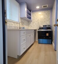 5708 7th Ave S in Seattle, WA - Foto de edificio - Building Photo