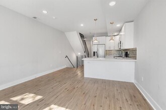 2333 Jasper St in Philadelphia, PA - Building Photo - Building Photo
