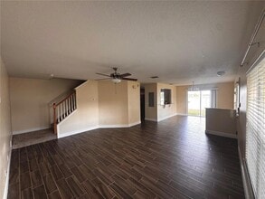 3460 Castle Stone Ct in Valrico, FL - Building Photo - Building Photo