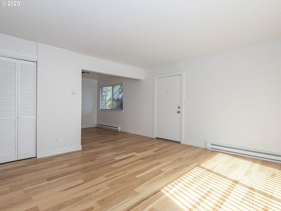5108 SE Ankeny St in Portland, OR - Building Photo