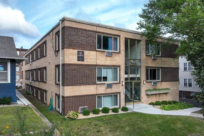 3508 Colfax Ave S