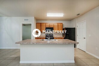 3451 Acapulco Cir in Cape Coral, FL - Building Photo - Building Photo