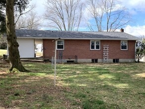 1670 Frank Rd in Chambersburg, PA - Building Photo - Building Photo
