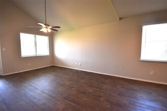 5930 Dovershire Blf Wy in Spring, TX - Building Photo - Building Photo