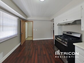 216 S Dunlap St in St. Paul, MN - Building Photo - Building Photo