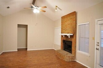 6804 Wayfarer Trail in Fort Worth, TX - Building Photo - Building Photo