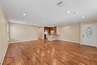 511 Turner Dr in Houston, TX - Building Photo - Building Photo