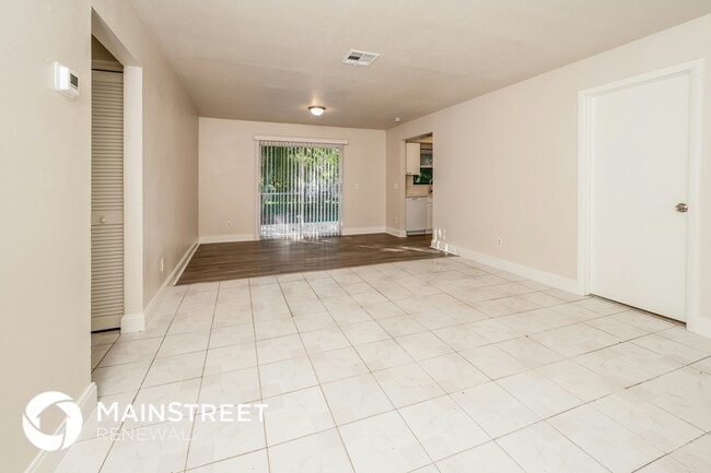 586 Udell Ln in Delray Beach, FL - Foto de edificio - Building Photo