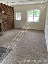 1418 5th Ave W in Hendersonville, NC - Building Photo - Building Photo