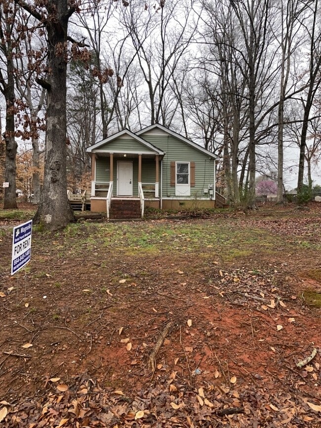property at 112 Plantation Rd