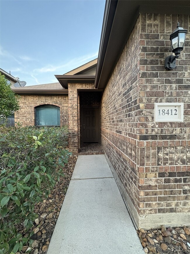 property at 18412 Sunrise Oaks Ct