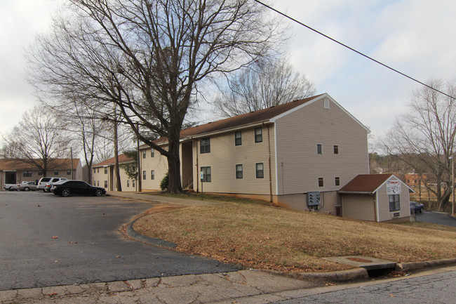 Hilltop Apartments