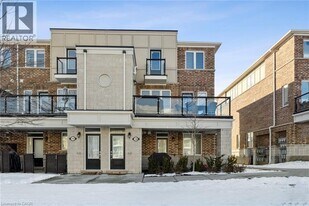 138 Daylily Ln in Kitchener, ON - Building Photo