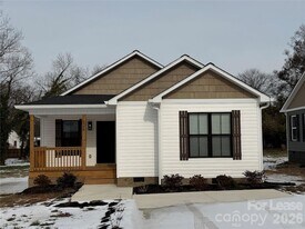 626 W Bell St in Statesville, NC - Building Photo