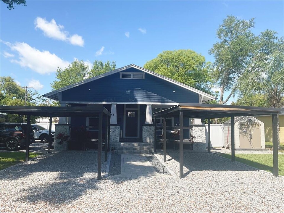 4102 N Branch Ave in Tampa, FL - Building Photo