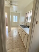 4534 W 11th Pl, Unit 4534 in Los Angeles, CA - Building Photo - Building Photo