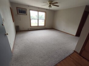 124 Earl St in Evansdale, IA - Building Photo - Interior Photo