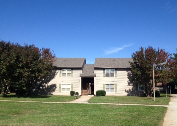 John Early Apartments in Bedford, VA - Building Photo