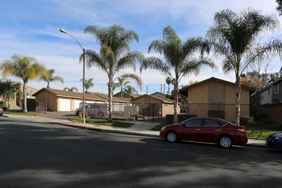 Eastwood Village Apartments and Nearby El Cajon Apartments For Rent