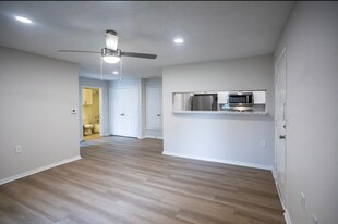 11562 Old Hwy 61 N in Tunica Resorts, MS - Building Photo