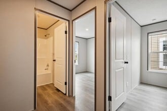 6 Sundale Trailer Ct in Washington, IN - Building Photo - Building Photo