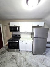 848 Smith St in Providence, RI - Foto de edificio - Building Photo