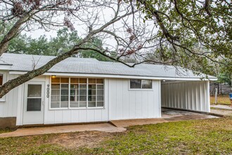 9000 Capitol Dr in Austin, TX - Foto de edificio - Building Photo