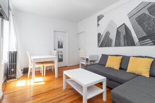 315-317-317 E 95th St in New York, NY - Building Photo