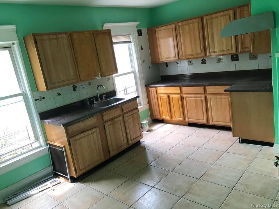 89-14 113th St in Queens, NY - Building Photo