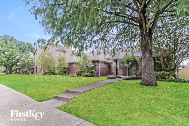 1008 Micarta Dr in Mesquite, TX - Building Photo - Building Photo