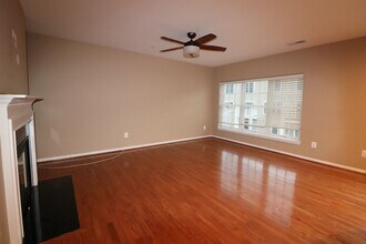 4635 Battenburg Ln in Fairfax, VA - Building Photo - Building Photo