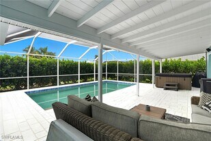 6163 Plumosa Ave in Ft. Myers, FL - Building Photo