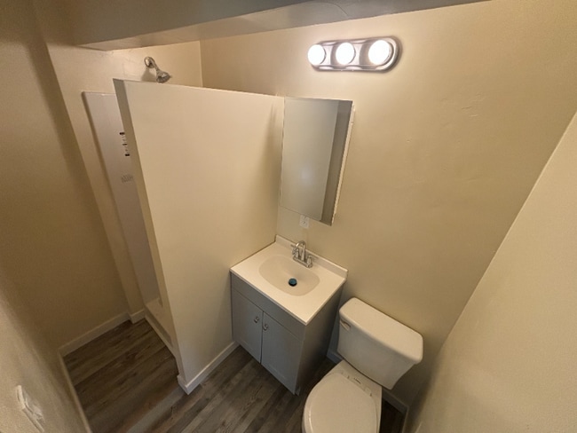 1129 E 103rd St in Los Angeles, CA - Building Photo - Building Photo