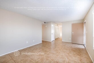 5337 W Berkeley Rd in Phoenix, AZ - Foto de edificio - Building Photo