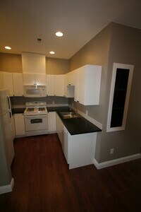819 Hollins St, Unit 3 photo'