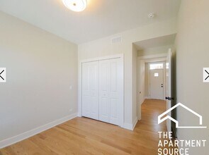2020 W Montrose Ave, Unit 3 in Chicago, IL - Building Photo - Building Photo