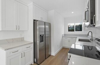 2915 Hauser Blvd, Unit Unit 3 in Los Angeles, CA - Building Photo - Building Photo