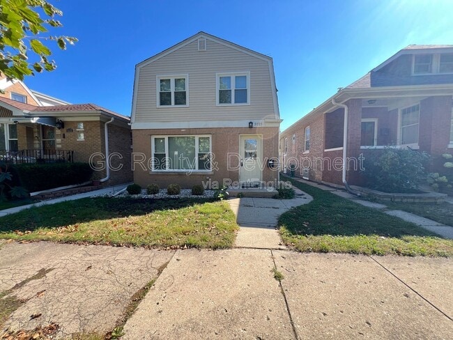 property at 5125 N Mason Ave