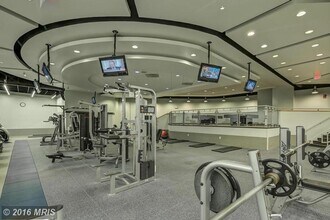1021 Arlington Blvd, Unit 706 in Arlington, VA - Building Photo - Building Photo